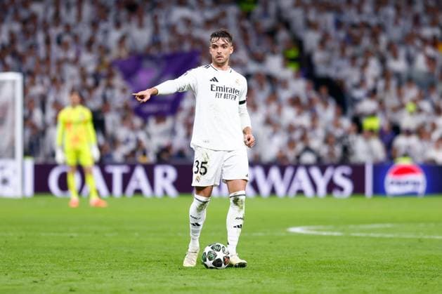 April 16, 2025, Madrid, Madrid, SPAIN: Raul Asencio of Real Madrid in action during the UEFA Champions League 2024 25 Quarter Final Second Leg match between Real Madrid C.F. and Arsenal FC at Santiago Bernabeu stadium on April 16, 2025, in Madrid, Spain. Madrid SPAIN - ZUMAa181 20250416_zaa_a181_115 Copyright: xDennisxAgyemanx