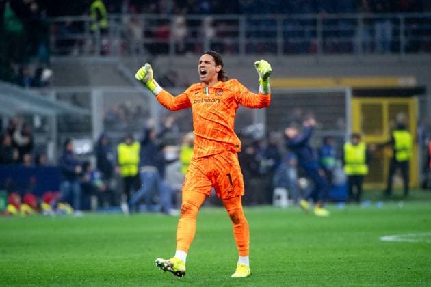 Yann Sommer Inter Milan, 01 celebrates the goal for 2 1, ITA, Inter Milan vs FC Bayern Muenchen, Football, UEFA Champions League, quarter-final second leg, 2024 2025 season, 16 04 2025 ITA, Inter Milan vs FC Bayern Muenchen, Football, UEFA Champions League, quarter-final second leg, 2024 2025 season, 16 04 2025 Milano Copyright: xEibner-Pressefoto Memmlerx EP_MMR