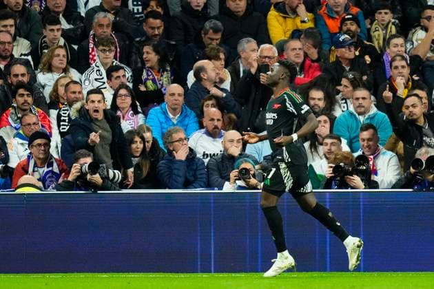 Real Madrid C.F. v Arsenal FC - UEFA Champions League 2024 25 Quarter Final Second Leg Bukayo Saka right winger of Arsenal and England celebrates after scoring his sides first goal during the UEFA Champions League 2024 25 Quarter Final Second Leg match between Real Madrid C.F. and Arsenal FC at Estadio Santiago Bernabeu on April 16, 2025 in Madrid, Spain. Madrid Spain  Copyright: xJosexBretonx originalFilename:bretonhernandez-realmadr250416_nptmG.jpg