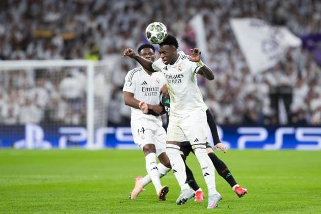UEFA champions league - Real Madrid vs Arsenal MADRID, SPAIN - April 16:Vinicius jr of Real Madrid in action during the UEFA Champions League 2024 25 Quarter Final second Leg match between Real Madrid and Arsenal at Santiago Bernabeu Stadium. (Photo by Guillermo Martinez) Madrid Santiago Bernabeu Stadium Spain Copyright: xGuillermoxMartinezx