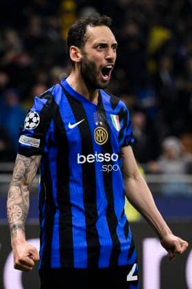 FC Internazionale v FC Bayern Munchen - UEFA Champions League Hakan Calhanoglu of FC Internazionale celebrates during the UEFA Champions League 2024 25 knockout phase quarter final second leg football match between FC Internazionale and FC Bayern Munchen. Milan Italy Copyright: xNicolòxCampox