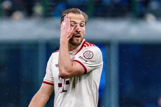 16 04 2025, Inter Milan vs FC Bayern Munich, UEFA Champions League, quarterfinal second leg Harry Kane FC Bayern Muenchen, 9 unhappy unhappy sad exhausted facial expressions gestures Copyright: xBahhoxKarax