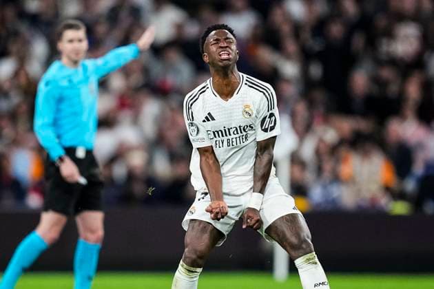 April 16, 2025, Madrid, Madrid, SPAIN: Vinicius Junior of Real Madrid protest during the UEFA Champions League 2024 25 Quarter Final Second Leg match between Real Madrid C.F. and Arsenal FC at Santiago Bernabeu stadium on April 16, 2025, in Madrid, Spain. Madrid SPAIN - ZUMAa181 20250416_zaa_a181_146 Copyright: xOscarxJ.xBarrosox