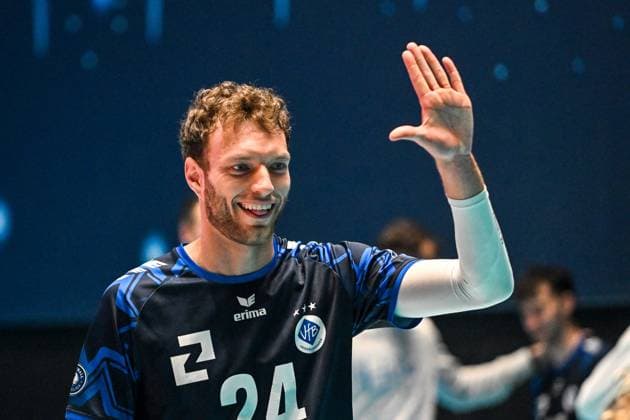GER, VBL, VfB Friedrichshafen vs SVG Lüneburg 16 04 2025, Spacetech Arena, Friedrichshafen, GER, VBL, VfB Friedrichshafen vs SVG Lüneburg, in the picture Wessel Keemink Friedrichshafen, 24 is happy after the end of the match nordphotoxGmbHx xHafner nph00200