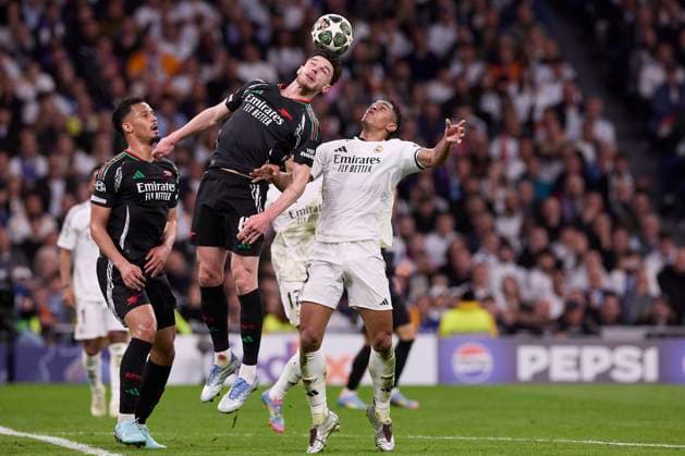 Fußball, CL, Real Madrid - FC Arsenal April 16, 2025, Madrid, Spain: Declan Rice (L) of Arsenal FC and Jude Bellingham (R) of Real Madrid CF seen in action during the UEFA Champions League 2024 25 Quarter Final Second Leg match between Real Madrid CF and Arsenal FC at Santiago Bernabeu Stadium. Final score: Real Madrid CF 1 : 2 Arsenal FC Madrid Spain - ZUMAs197 20250416_aaa_s197_076 Copyright: xFedericoxTitonex