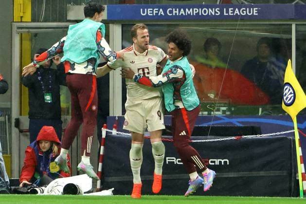 HARRY KANE, SERGE GNABRY, Bayern Monaco, Champions League, 2024-25, Inter vs Bayern Munich 2-2, 16-04-2025, Esultanza, Celebration, Jubel CHAMPIONS LEAGUE 2024-25 INTER-BAYERN MONACO 2-2