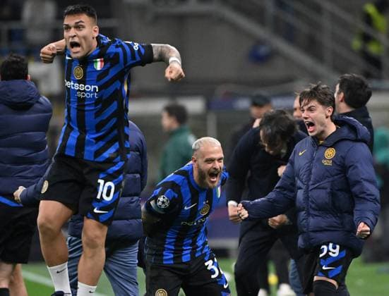 (250417) -- MILAN, April 17, 2025 -- Inter Milan s Lautaro Martinez (L) and Federico Dimarco (C) celebrate at the end of the UEFA Champions League Quarterfinal 2nd leg match between Inter Milan and Bayern Munich in Milan, Italy, April 16, 2025. (Photo by Xinhua) (SP)ITALY-MILAN-FOOTBALL-UEFA CHAMPIONS LEAGUE-INTER MILAN VS BAYERN MUNICH AlbertoxLingria 