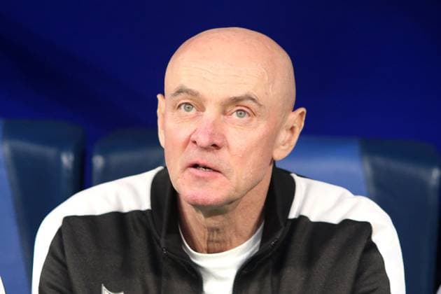 April 16, 2025, Saint Petersburg, Russia: Viktor Onopko, coach of Rostov seen during the 1 2 finals of the Russian Cup in the RPL, the second football match between Zenit Saint Petersburg and Rostov Rostov-on-Don at Gazprom Arena. Final score; Zenit 2:0 Rostov. Saint Petersburg Russia - ZUMAs197 20250416_aaa_s197_126 Copyright: xMaksimxKonstantinovx