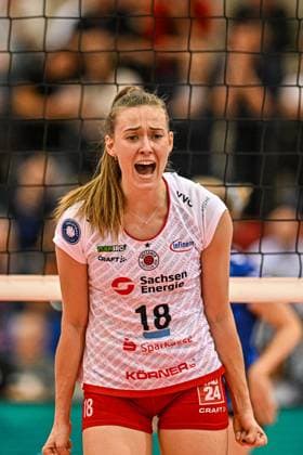 DVL Allianz MTV Stuttgart Dresdner SC 16 04 2025 DVL, Volleyball, 1 Bundesliga, Women, Season 2024 25, Playoff, Semifinal, Allianz MTV Stuttgart in Blue , against Dresdner SC in White Red , Sarah Straube, 18, Copyright: xBEAUTIFULxSPORTS TomxBlochx