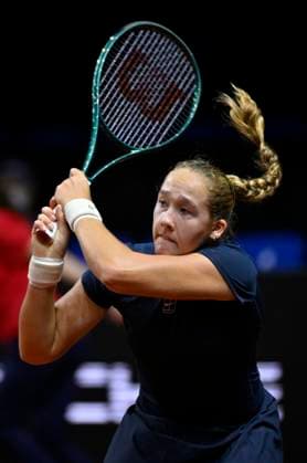 Mirra Andreeva RUS Action Tennis Ladies Porsche Cup Porsche Tennis Grand Prix GP Stuttgart 2025 Porsche Arena 17 04 2024 DFL REGULATIONS PROHIBIT ANY USE OF PHOTOGRAPHS AS IMAGE SEQUENCES AND OR QUASI VIDEO Tennis Ladies Porsche Cup Porsche Tennis Grand Prix GP Stuttgart 2025