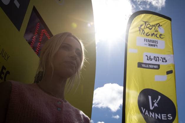 à 100 jours du grand départ du Tour de France Femme PHOTOPQR LE TELEGRAMME Vincent Le Guern ; ; 17 04 2025 ; Vannes (56) 17-04-2025 : à 100 jours du grand départ du Tour de France Femmes, Marion Rousse, directrice de l épreuve, était à Vannes pour lancer le compte à rebours Vannes, France, april 17th 2025. 100 days before the start of the cycling race Women s Tour de France France  Copyright: xPHOTOPQR LExTELEGRAMME MAXPPPxVincentxLexGuernx 20250417TGB8502 20250417TGB8502