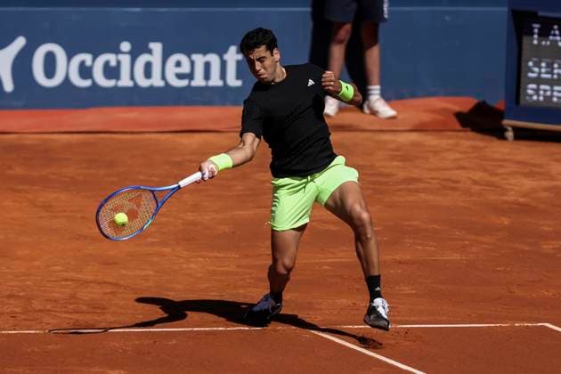April 17, 2025, Barcelona, Barcelona, Spain: Jauma Munar of Spain in actions against Karen Khachanov of Russia during the round of 16 tennis match of the Barcelona Open Banc Sabadell - Conde Godo 2025 Day 4 at Real Club De Tenis Barcelona on April 17, 2025 in Barcelona, Spain. Barcelona Spain - ZUMAa181 20250417_zaa_a181_012 Copyright: xJavierxBorregox