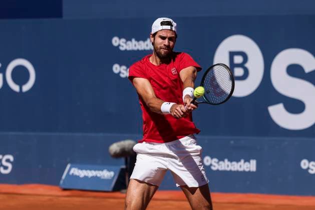 April 17, 2025, Barcelona, Barcelona, Spain: Karen Khachanov of Russia in actions against Jauma Munar of Spain during the round of 16 tennis match of the Barcelona Open Banc Sabadell - Conde Godo 2025 Day 4 at Real Club De Tenis Barcelona on April 17, 2025 in Barcelona, Spain. Barcelona Spain - ZUMAa181 20250417_zaa_a181_039 Copyright: xJavierxBorregox