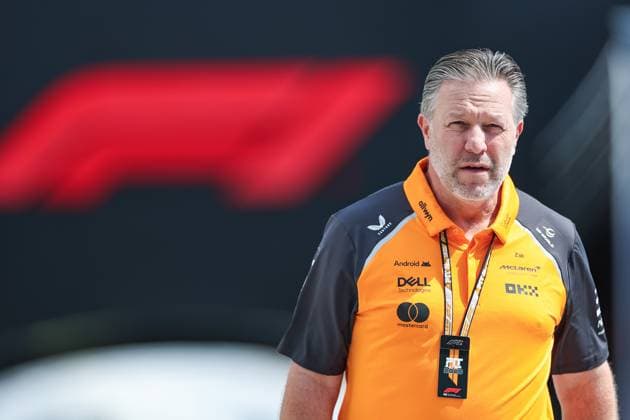 F1 Grand Prix Of Saudi Arabia: Previews Zak Brown of the USA and the McLaren F1 Team arrives at the track during previews ahead of the F1 Grand Prix of Saudi Arabia at Jeddah Corniche Circuit in Jeddah, Saudi Arabia, on April 17, 2025. Jeddah Mecca Saudi Arabia  Copyright: xPaddockerx originalFilename:paddocker-f1grandp250417_npbnp.jpg