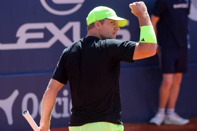 Barcelona Open Banc Sabadell 2025 - Day Four Alejandro Davidovich Fokina plays during the match against Andrey Rublev in the round of 16 (Day Four) of the Barcelona Open Banc Sabadell, 72nd Conde de Godo Trophy, at the Real Club Tennis Barcelona 1899, in Barcelona, Spain, on April 17, 2025. Barcelona Barcelona Spain  Copyright: xUrbanandsportx originalFilename:urbanandsport-davidovi250417_npdqp.jpg