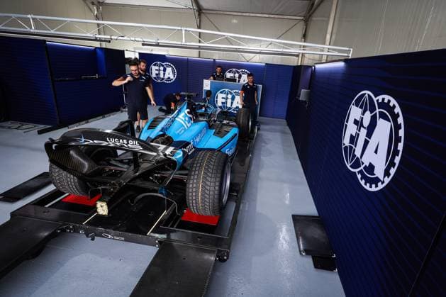 F1 - SAUDI ARABIAN GRAND PRIX 2025 F2 Formula 2 scrutineering, verifications techniques, during the Formula 1 STC Saudi Arabian Grand Prix 2025, 5th round of the 2025 FIA Formula One World Championship, WM, Weltmeisterschaft from April 18 to 20, 2025 on the Jeddah Corniche Circuit, in Jeddah, Saudi Arabia - JeddahSaudi Arabia  Copyright: xANTONINxVINCENTx