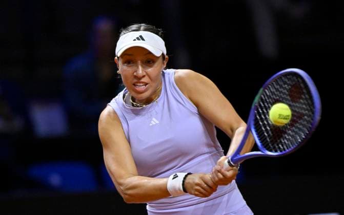 Jessica Pegula USA Action Tennis Ladies Porsche Cup Porsche Tennis Grand Prix GP Stuttgart 2025 Porsche Arena 17 04 2024 DFL REGULATIONS PROHIBIT ANY USE OF PHOTOGRAPHS AS IMAGE SEQUENCES AND OR QUASI VIDEO Tennis Ladies Porsche Cup Porsche Tennis Grand Prix GP Stuttgart 2025