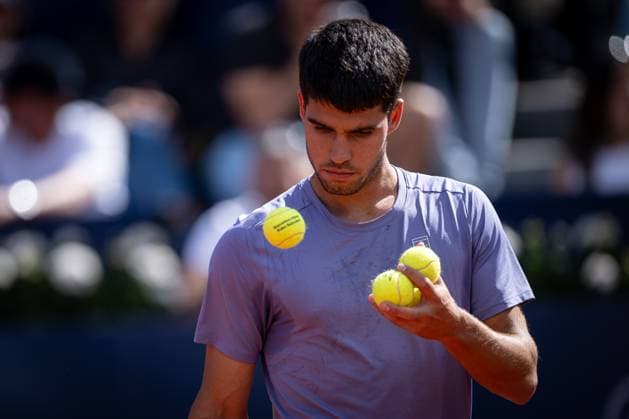 Sport Bilder des Tages Carlos Alcaraz (Spain) during the round of 16 match for the ATP, Tennis Herren 500 Barcelona Open Banc Sabadell 2025 - Conde de Godo at Real Club de Tenis de Barcelona, in Barcelona, Spain on April 17, 2025. Photo by Felipe Mondino  Copyright: xFelipexMondino IPAxSportx xipa-agency.netx xx IPA_56600571 IPA_Agency_IPA56600571