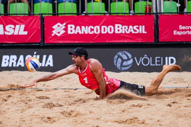 Beach Pro Tour Elite 16 in Brasilia BRASÍLIA, DF - 17.04.2025: BEACH PRO TOUR ELITE 16 IN BRASILIA - Arthur and Adrielson face Evans. and Budinger during the BEACH PRO TOUR - ELITE 16 - BRASILIA held at the Sarah Kubitschek City Park in Brasília, DF. (Photo: Wagner Araújo Fotoarena) x2723472x  WagnerxAraújo