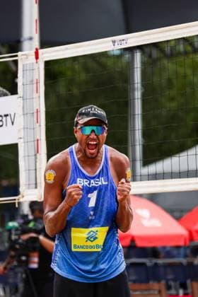 Beach Pro Tour Elite 16 in Brasilia BRASÍLIA, DF - 17.04.2025: BEACH PRO TOUR ELITE 16 IN BRASILIA - Arthur and Adrielson face Evans. and Budinger during the BEACH PRO TOUR - ELITE 16 - BRASILIA held at the Sarah Kubitschek City Park in Brasília, DF. (Photo: Wagner Araújo Fotoarena) x2723480x  WagnerxAraújo