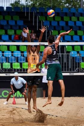 Beach Pro Tour Elite 16 in Brasilia BRASÍLIA, DF - 17.04.2025: BEACH PRO TOUR ELITE 16 IN BRASILIA - Pedro and Renato play against Losiak and during BEACH PRO TOUR - ELITE 16 - BRASILIA held at Sarah Kubitschek City Park in Brasília, DF. (Photo: Wagner Araújo Fotoarena) x2723485x  WagnerxAraújo