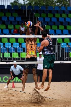 Beach Pro Tour Elite 16 in Brasilia BRASÍLIA, DF - 17.04.2025: BEACH PRO TOUR ELITE 16 IN BRASILIA - Pedro and Renato play against Losiak and during BEACH PRO TOUR - ELITE 16 - BRASILIA held at Sarah Kubitschek City Park in Brasília, DF. (Photo: Wagner Araújo Fotoarena) x2723486x  WagnerxAraújo
