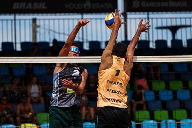 Beach Pro Tour Elite 16 in Brasilia BRASÍLIA, DF - 17.04.2025: BEACH PRO TOUR ELITE 16 IN BRASILIA - Pedro and Renato play against Losiak and during BEACH PRO TOUR - ELITE 16 - BRASILIA held at Sarah Kubitschek City Park in Brasília, DF. (Photo: Wagner Araújo Fotoarena) x2723492x  WagnerxAraújo