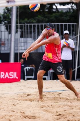 Beach Pro Tour Elite 16 in Brasilia BRASÍLIA, DF - 17.04.2025: BEACH PRO TOUR ELITE 16 IN BRASILIA - Arthur and Adrielson face Evans. and Budinger during the BEACH PRO TOUR - ELITE 16 - BRASILIA held at the Sarah Kubitschek City Park in Brasília, DF. (Photo: Wagner Araújo Fotoarena) x2723495x  WagnerxAraújo