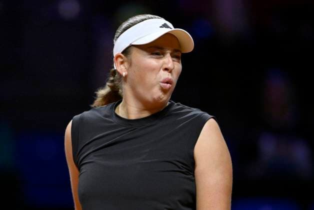Jelena Ostapenko LAT Gesture Gesture Tennis Womens Porsche Cup Porsche Tennis Grand Prix GP Stuttgart 2025 Porsche Arena 17 04 2024 DFL REGULATIONS PROHIBIT ANY USE OF PHOTOGRAPHS AS IMAGE SEQUENCES AND OR QUASI VIDEO Tennis Womens Porsche Cup Porsche Tennis Grand Prix GP Stuttgart 2025