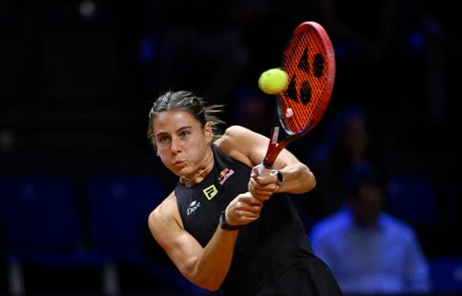 Emmal Navarro USA Action Tennis Ladies Porsche Cup Porsche Tennis Grand Prix GP Stuttgart 2025 Porsche Arena 17 04 2024 DFL REGULATIONS PROHIBIT ANY USE OF PHOTOGRAPHS AS IMAGE SEQUENCES AND OR QUASI VIDEO Tennis Ladies Porsche Cup Porsche Tennis Grand Prix GP Stuttgart 2025
