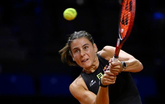 Emmal Navarro USA Action Tennis Ladies Porsche Cup Porsche Tennis Grand Prix GP Stuttgart 2025 Porsche Arena 17 04 2024 DFL REGULATIONS PROHIBIT ANY USE OF PHOTOGRAPHS AS IMAGE SEQUENCES AND OR QUASI VIDEO Tennis Ladies Porsche Cup Porsche Tennis Grand Prix GP Stuttgart 2025