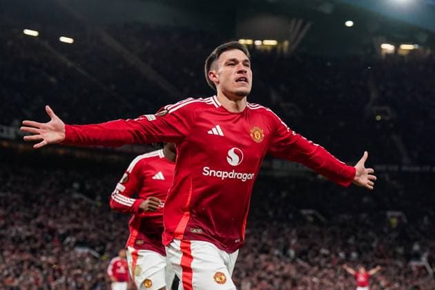Manchester, England, 17th April 2025. Manuel Ugarte of Manchester United, ManU celebrates his goal to make it 1-0 during the Manchester United vs Olympique Lyonnais Quarter Final 2nd Leg UEFA Europa League match at Old Trafford, Manchester. Picture credit should read: Andrew Yates Sportimage EDITORIAL USE ONLY. No use with unauthorised audio, video, data, fixture lists, club league logos or live services. Online in-match use limited to 120 images, no video emulation. No use in betting, games or single club league player publications. SPI_042_AY_MANCHESTER_UNITED_V_OLYMPIQUE_LYONNAIS SPI-3844-0033