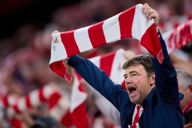 April 17, 2025, Bilbao, Vizcaya, SPAIN: Supporter of Athletic Club reacts during the Europa League match between Athletic Club and Rangers FC at San Mames on April 17, 2025, in Bilbao, Spain. Bilbao SPAIN - ZUMAa181 20250417_zaa_a181_126 Copyright: xRicardoxLarreinax