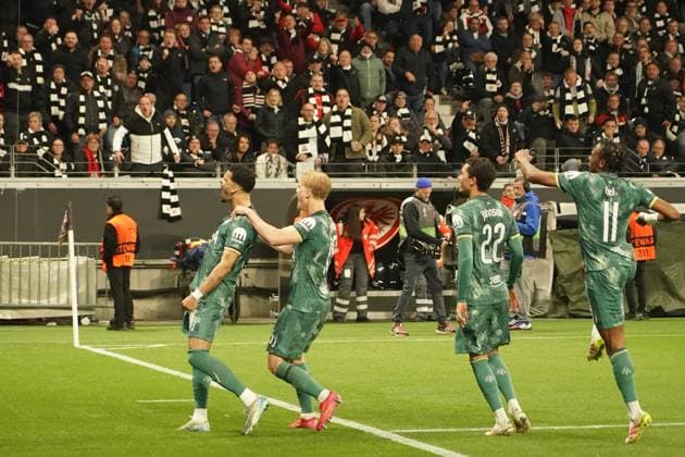 celebrate the goal, goal celebration for 0 1 Dominic Solanke Tottenham Hotspur, 19 Frankfurt 17 04 2025 Eintracht Frankfurt vs Tottenham Hotspur, Deutsche Bank Park, UEFA Europa League quarter-final second leg