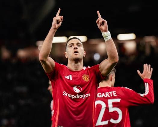 Manchester, England, 17th April 2025. Diogo Dalot of Manchester United, ManU celebrates his goal to make it 2-0 during the Manchester United vs Olympique Lyonnais Quarter Final 2nd Leg UEFA Europa League match at Old Trafford, Manchester. Picture credit should read: Andrew Yates Sportimage EDITORIAL USE ONLY. No use with unauthorised audio, video, data, fixture lists, club league logos or live services. Online in-match use limited to 120 images, no video emulation. No use in betting, games or single club league player publications. SPI_085_AY_MANCHESTER_UNITED_V_OLYMPIQUE_LYONNAIS SPI-3844-0055