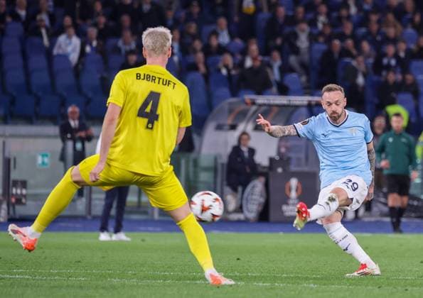 UEFA Europa League Football Match - 2024 25 Lazio vs Bodo Glimt 17 04 2025 Rome, Stadio Olimpico, football match valid for UEFA Europa League 2024 24 between SS Lazio vs SSC vs FC Bodo Glimt In photo: Manuel Lazzari of SS Lazio ROMA Stadium Olimpic Lazio ITALY Copyright: xFABIOxSASSO FPAxFabioxSasso FPAx Lazio Bodo Glimt2025_04_17Fabio Sasso0433