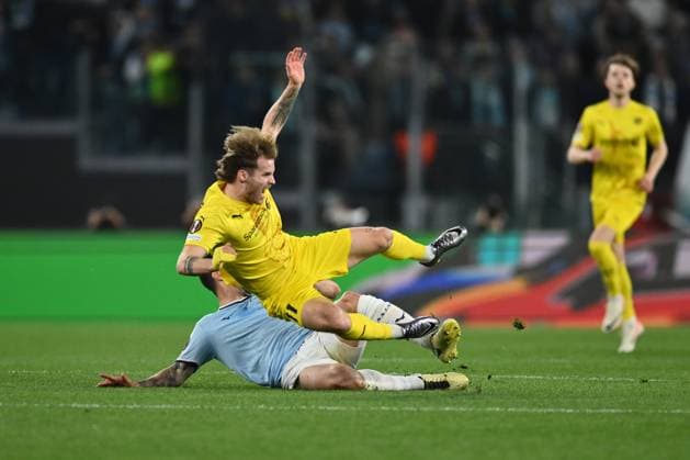 Sport Bilder des Tages Alessio Romagnoli of S.S. Lazio and Ole Didrik Blomberg of F.K. Bodo Glimt are in action during the UEFA Champions League 2024 25 Quarter Final Second Leg match between FC Internazionale Milano and FC Bayern Munchen at San Siro Stadium on April 16, 2025 in Milan, Italy  Copyright: xDomenicoxCippitelli IPAxSportx xipa-agency.netx xx IPA_56606803 IPA_Agency_IPA56606803