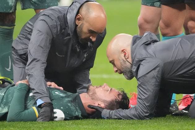 James Maddison Tottenham Hotspur, 10 has to leave the pitch injured after colliding with goalkeeper Kaua Santos Eintracht Frankfurt, 40 Frankfurt 17 04 2025 Eintracht Frankfurt vs Tottenham Hotspur, Deutsche Bank Park, UEFA Europa League quarter-final second leg