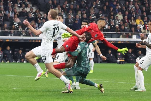 Foul by Kaua Santos 40 Eintracht Frankfurt on James Maddison 10 Tottenham Hotspur , Eintracht Frankfurt vs Tottenham Hotspur, Football, Europa League, UEFA, Season 2024 2025, Quarter-final, Second leg, 17 04 2025 DFB regulations prohibit any use of photographs as image sequences and or quasi video Frankfurt Hessen Germany Copyright: xkolbert-press MartinxAgüerax