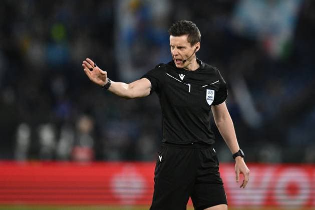 CALCIO - UEFA Europa League - SS Lazio vs FK Bodo Glimt Referee Daniel Siebert (GER) particPhoto by IPA ABACAPRESS.COMtes in the UEFA Champions League 2024 25 Quarter Final Second Leg match between FC Internazionale Milano and FC Bayern Munchen at San Siro Stadium on April 16, 2025 in Milan, Italy Rome Italy  Copyright: xIPAxSport ABACAx