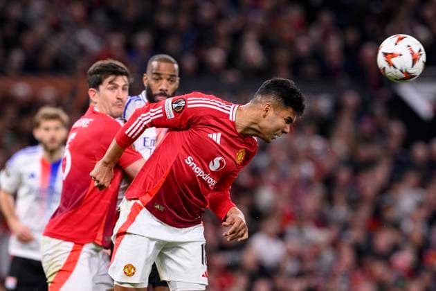 Manchester United, ManU v Olympique Lyonnais - UEFA Europa League 2024 25 Quarter Final Second Leg MANCHESTER, ENGLAND - APRIL 17: Carlos Casemiro of Manchester United goes up or a header during the UEFA Europa League 2024 25 Quarter Final Second Leg match between Manchester United and Olympique Lyonnais at Old Trafford on April 17, 2025 in Manchester, England. (Photo by Richard Callis Sports Press Photo ) ManchesterUnited Kingdom  Copyright: xSportsxPressxPhotox
