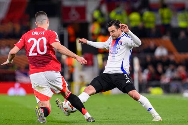 Manchester United, ManU v Olympique Lyonnais - UEFA Europa League 2024 25 Quarter Final Second Leg MANCHESTER, ENGLAND - APRIL 17: Nicolas Tagliafico of Lyon (R) plays against Diogo Dalot of Manchester United (L) during the UEFA Europa League 2024 25 Quarter Final Second Leg match between Manchester United and Olympique Lyonnais at Old Trafford on April 17, 2025 in Manchester, England. (Photo by Richard Callis Sports Press Photo ) ManchesterUnited Kingdom  Copyright: xSportsxPressxPhotox