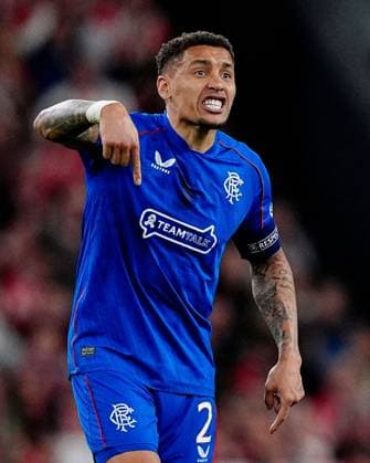 James Tavernier of Rangers gives instructions Athletic Bilbao v Rangers, UEFA Europa League, Quarter Final, First Leg, Football, Estadio de San Mams, Bilbao, Spain - 17 Apr 2025 EDITORIAL USE ONLY No use with unauthorised audio, video, data, fixture lists, club league logos or live services. Online in-match use limited to 120 images, no video emulation. No use in betting, games or single club league player publications. Copyright: xGokhanxTaner Shutterstockx 15253954dn