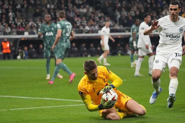 Goalkeeper Goalie Guglielm Vicario Tottenham Hotspur, 1 haelt against Ellyes Skhiri Eintracht Frankfurt, 15 Frankfurt 17 04 2025 Eintracht Frankfurt vs Tottenham Hotspur, Deutsche Bank Park, UEFA Europa League quarter-final second leg