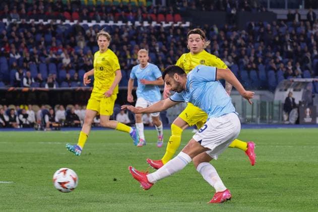 April 17, 2025, Roma, Lazio, ITALY: 17 04 2025 Rome, Stadio Olimpico, football match valid for UEFA Europa League 2024 24 between SS Lazio vs SSC vs FC Bodo Glimt.In photo: Nikita Khaikin of FK Bodo Glimt Pedro of SS Lazio Roma ITALY - ZUMAs236 20250417_aap_s236_105 Copyright: xFabioxSassox