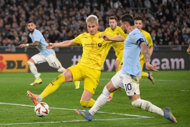 Glimtâ??s Odin Bjortuft and Lazioâ??s Mattia Zaccagni during the UEFA Europa League 2024-2025 football match between SS Lazio and FK Bodo Glimt at the Olympic Stadium in Rome on April 17, 2025.  Copyright: xFabrizioxCorradetti IPAxSportx xipa-agency.netx xx IPA_56608806 IPA_Agency_IPA56608806