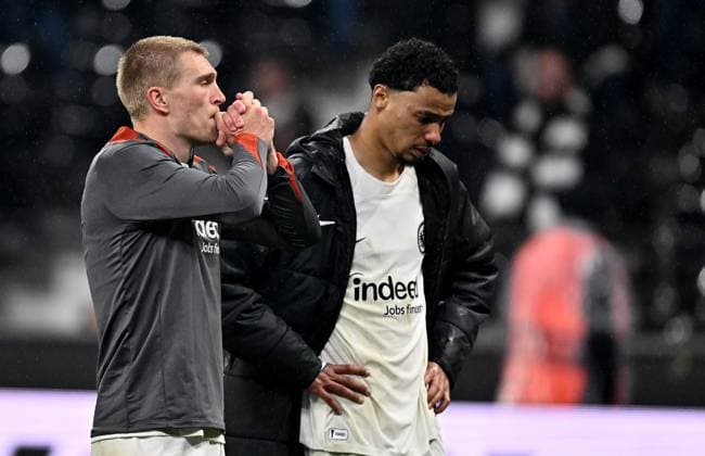 17 04 2025, xfux, Football UEFA Europa League, Eintracht Frankfurt Tottenham Hotspur v l Rasmus Nissen Kristensen Eintracht Frankfurt , Hugo Ekitike Eintracht Frankfurt enttaeuscht, enttaeuscht looking, dissapointed DFL DFB REGULATIONS PROHIBIT ANY USE OF PHOTOGRAPHS as IMAGE SEQUENCES and or QUASI VIDEO Frankfurt am Main