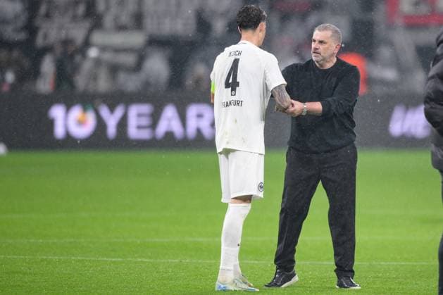 Soccer, UEFA Europa League, 20250417, SG Eintracht Frankfurt Tottenham Hotspur In the picture from l Robin KOCH Frankfurt, 4 , Coach Tottenham Ange POSTECOGLOU Frankfurt Deutsche Bank Park Hessen Germany Copyright: Passion2Press MarkusxFischerx