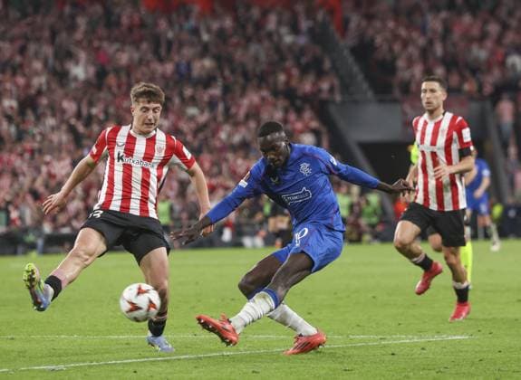 Mohamed Diomande of Rangers during the UEFA Europa League Quarter-Final Second Leg match at Estadio de San Mames, Bilbao. Athletic Bilbao v Rangers, UEFA Europa League, Quarter Final, First Leg, Football, Estadio de San Mams, Bilbao, Spain - 17 Apr 2025 EDITORIAL USE ONLY No use with unauthorised audio, video, data, fixture lists, club league logos or live services. Online in-match use limited to 120 images, no video emulation. No use in betting, games or single club league player publications. Copyright: xNickerson RangersxF Shutterstockx 15256553bm
