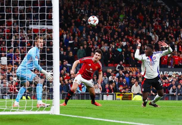 Harry Maguire of Manchester United, ManU scores a goal to make it 5-4 Manchester United v Olympique Lyonnais, UEFA Europa League, Quarter Final, Second Leg, Football, Old Trafford, Manchester, UK - 17 Apr 2025 EDITORIAL USE ONLY No use with unauthorised audio, video, data, fixture lists, club league logos or live services. Online in-match use limited to 120 images, no video emulation. No use in betting, games or single club league player publications.  Copyright: xMattxWest Shutterstockx 15253946bd